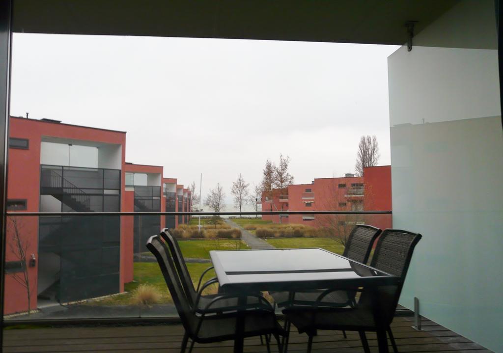 Gemini Superior Apartman & Yacht Balatonlelle Rom bilde